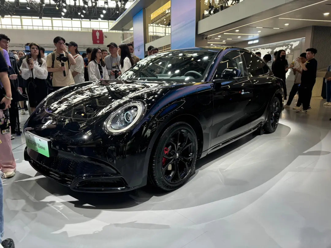 新能源汽车在哪些方面应用了云原生技术？